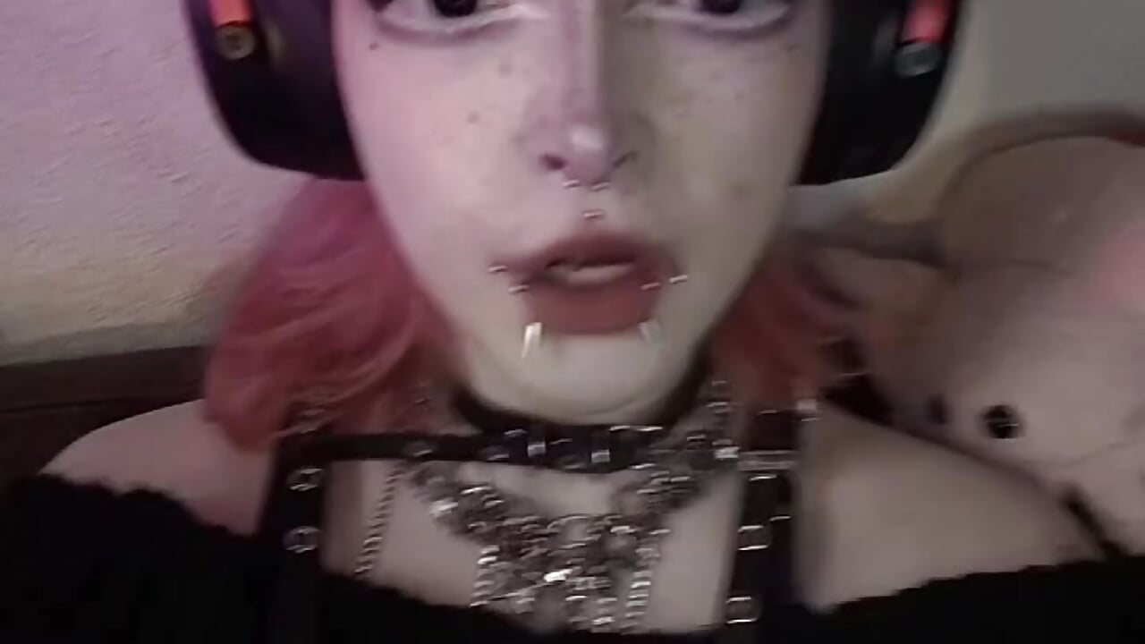 QwQ - βίντεο μοντέλου meow_nicole