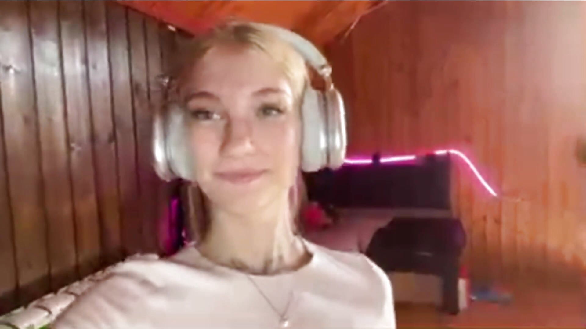 hoty hoty hoty - clip cu GlyndaMccannon model videochat