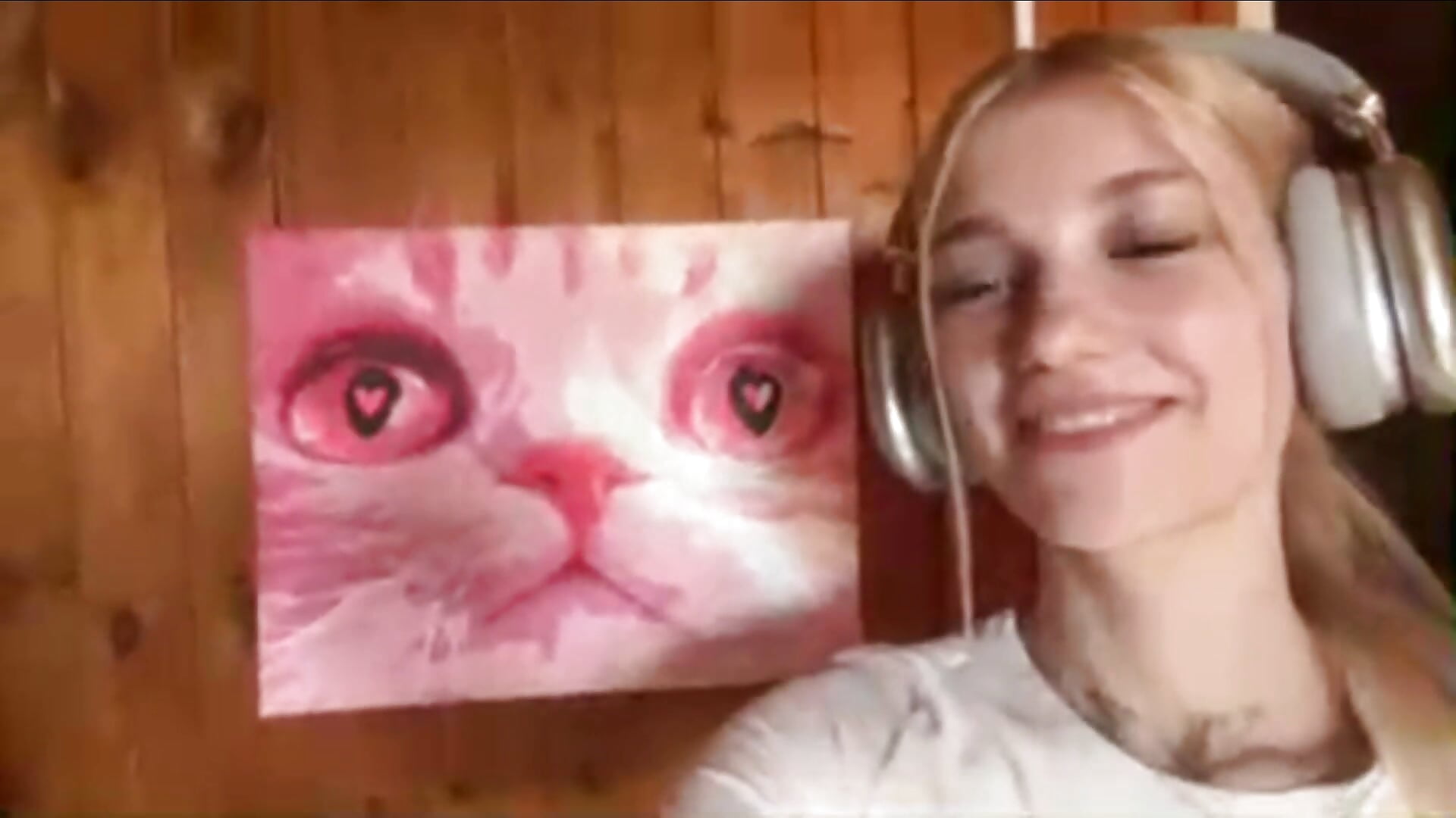 love me - clip cu GlyndaMccannon model videochat