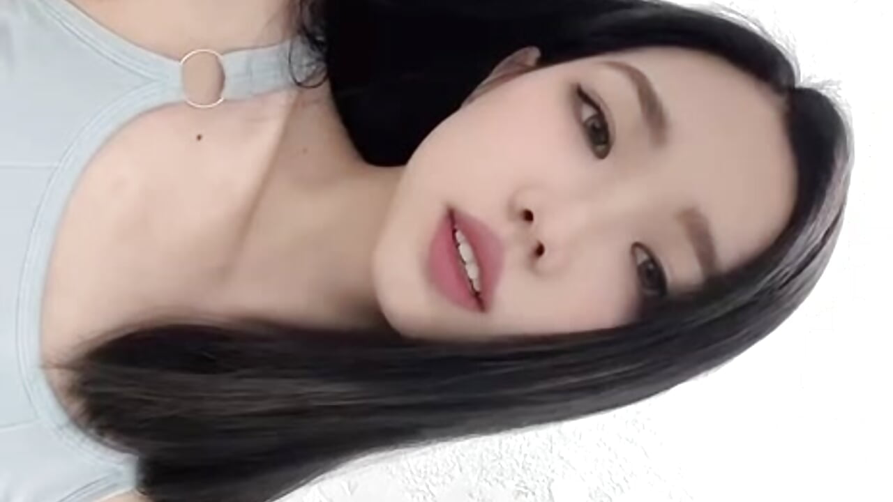 my black hair missed em – video modela na kameri jennrubyy