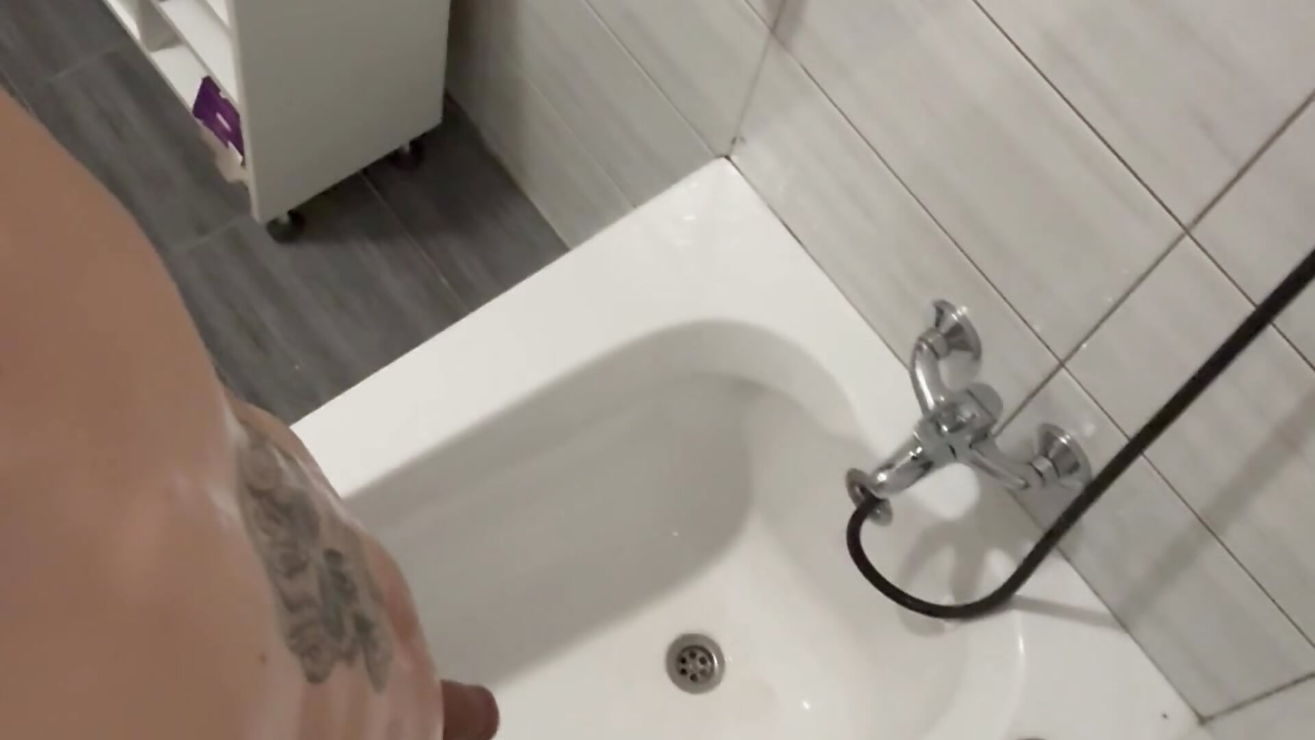 Shower🍆💦🟨 - video van skinnytwink2008 cam-model
