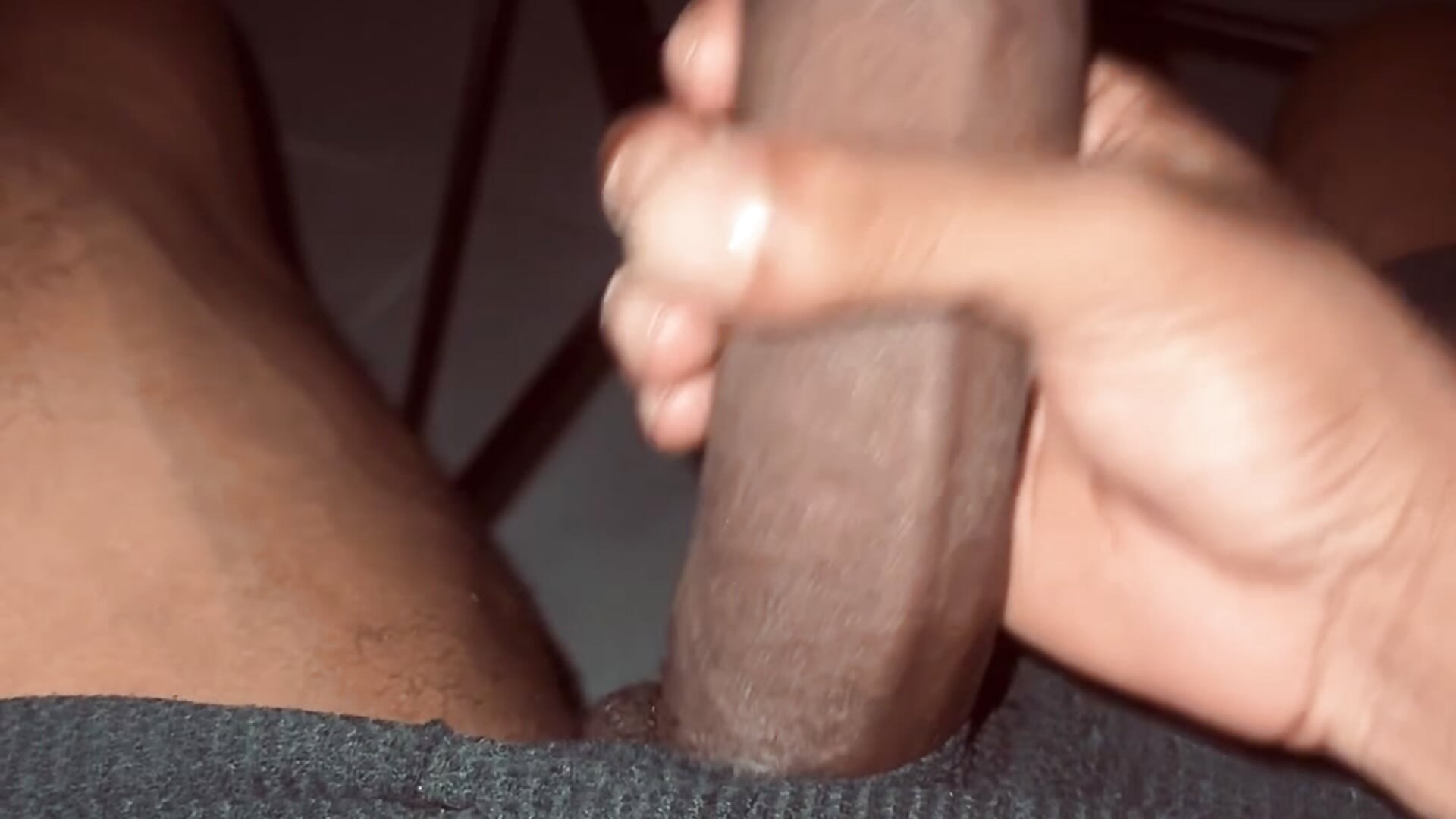 🍆 – video af agrublack cam-model