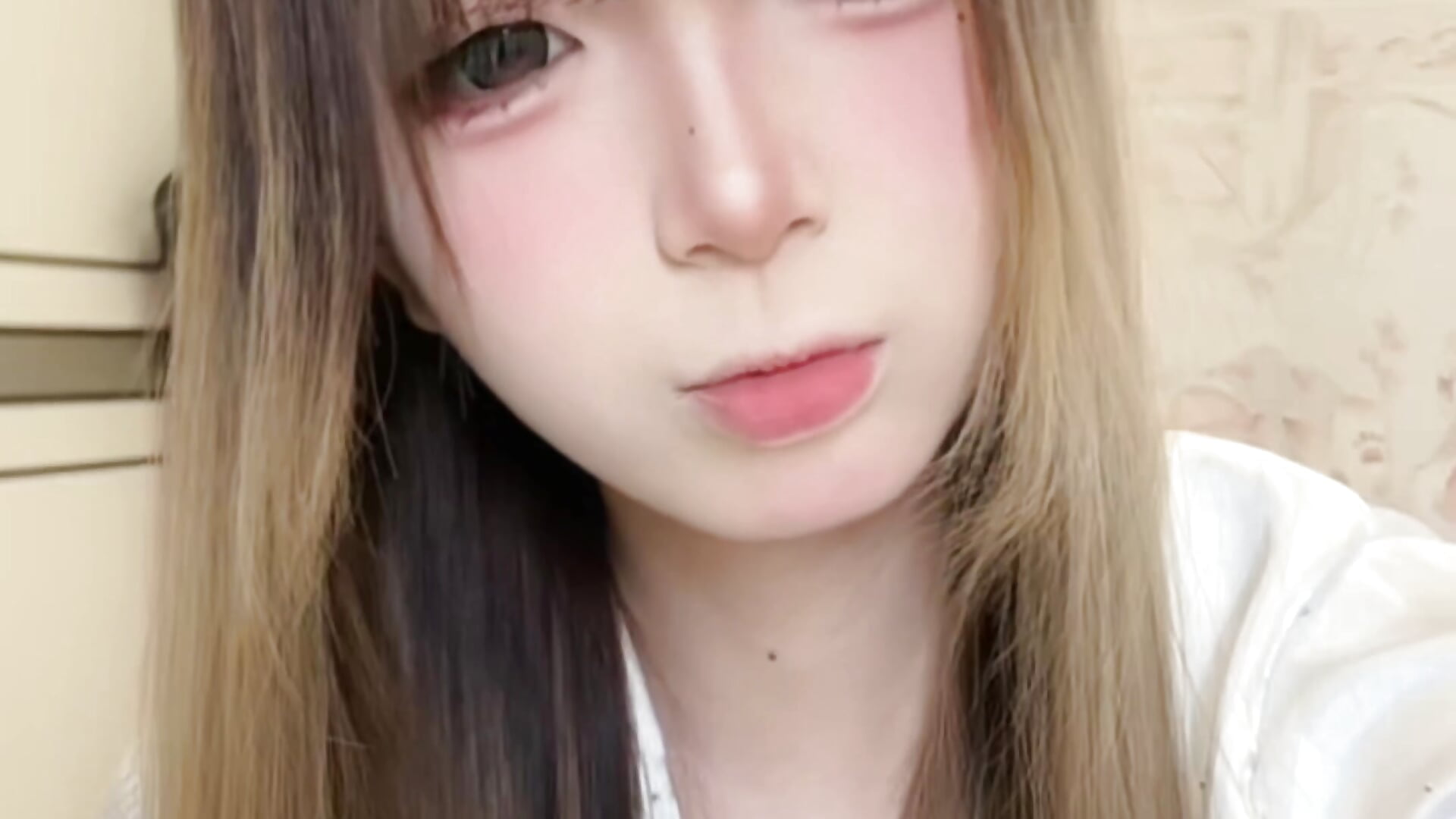zaizai - video by yyydgda cam model
