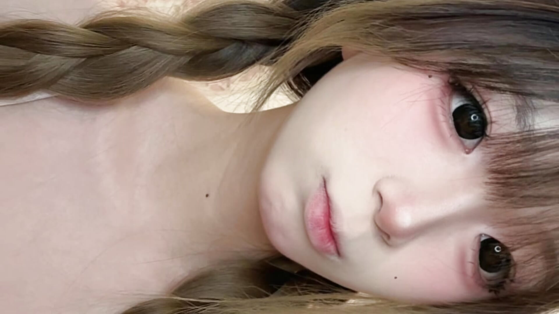 zaizai - clip cu yyydgda model videochat