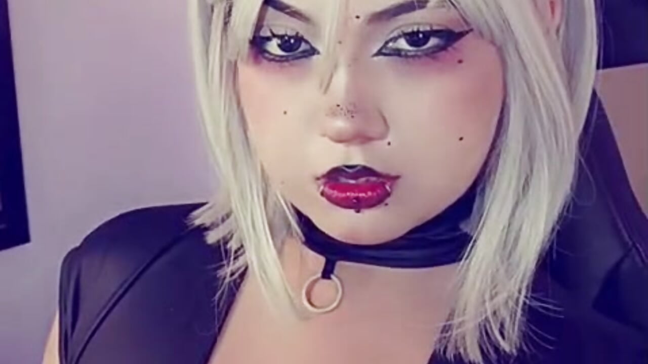 do you like my eyes? – video af __Izumii__ cam-model