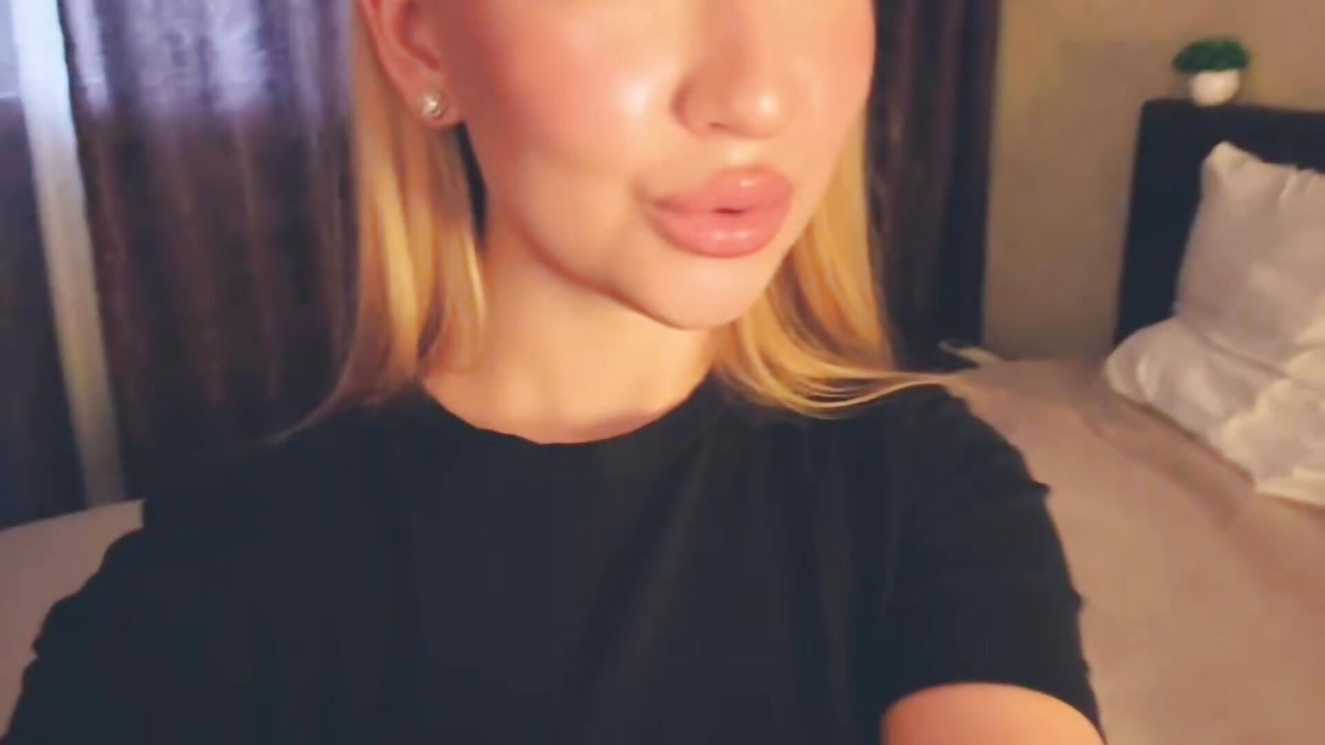 =.= - فيديو من AlinaTeaseX موديل الكام