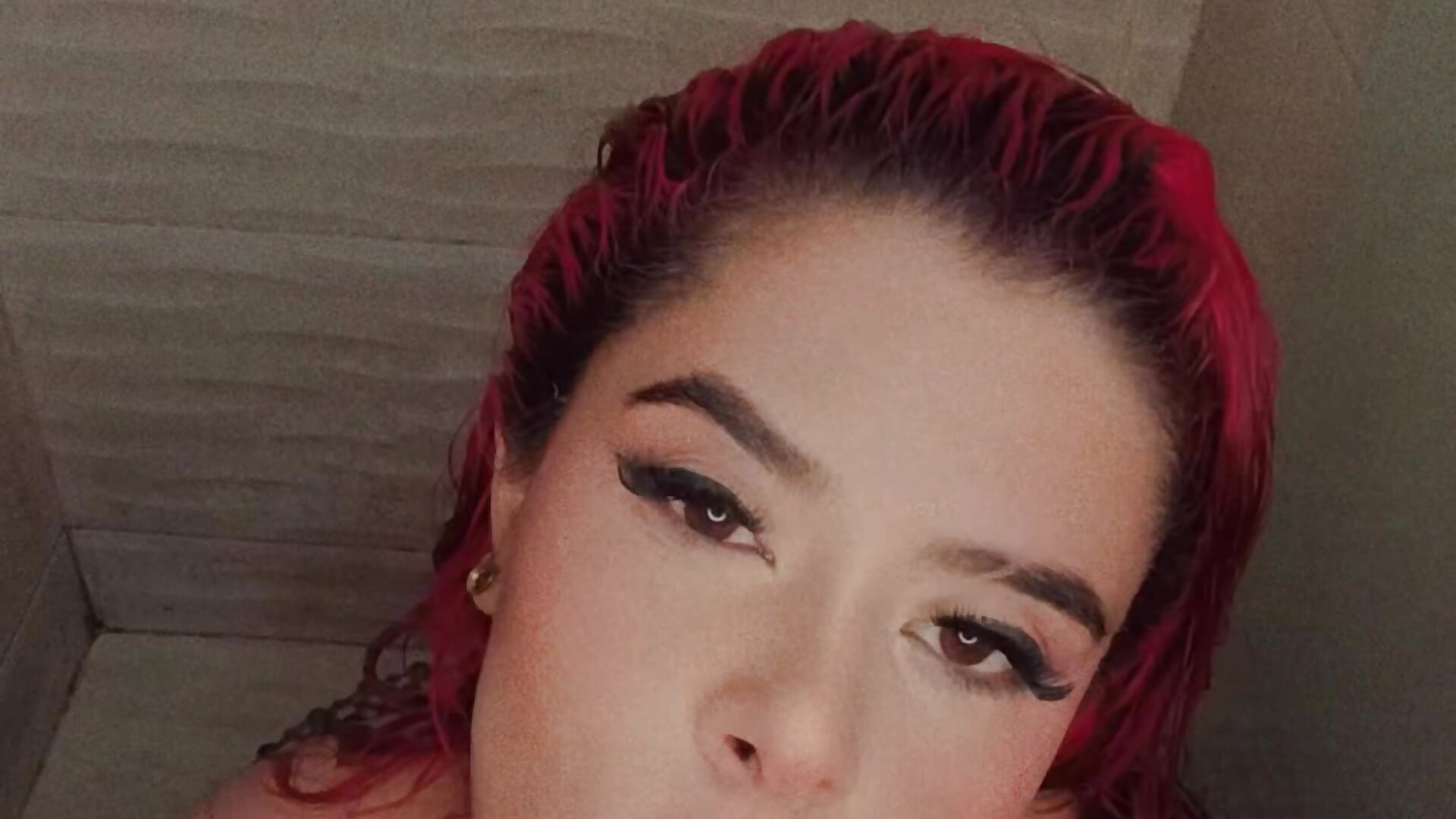 Fuck me in the shower💦😈🥵 - clip cu Sofi_cortes model videochat
