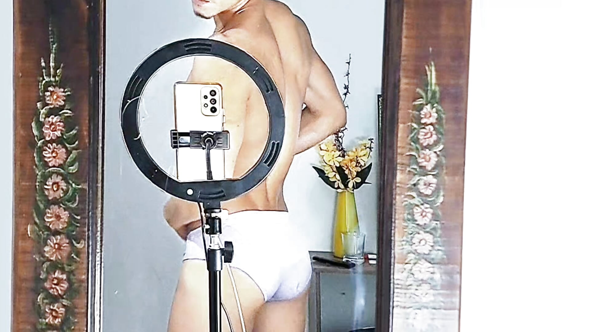 f7c828cd4705c3d67e9012f7d8c49e0c - clip cu rexvergon model videochat