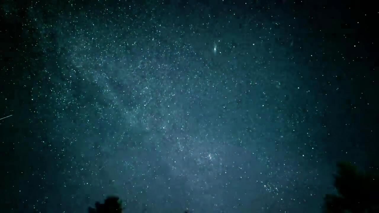 陪你去看流星雨 - video di MiNi-U modella di cam
