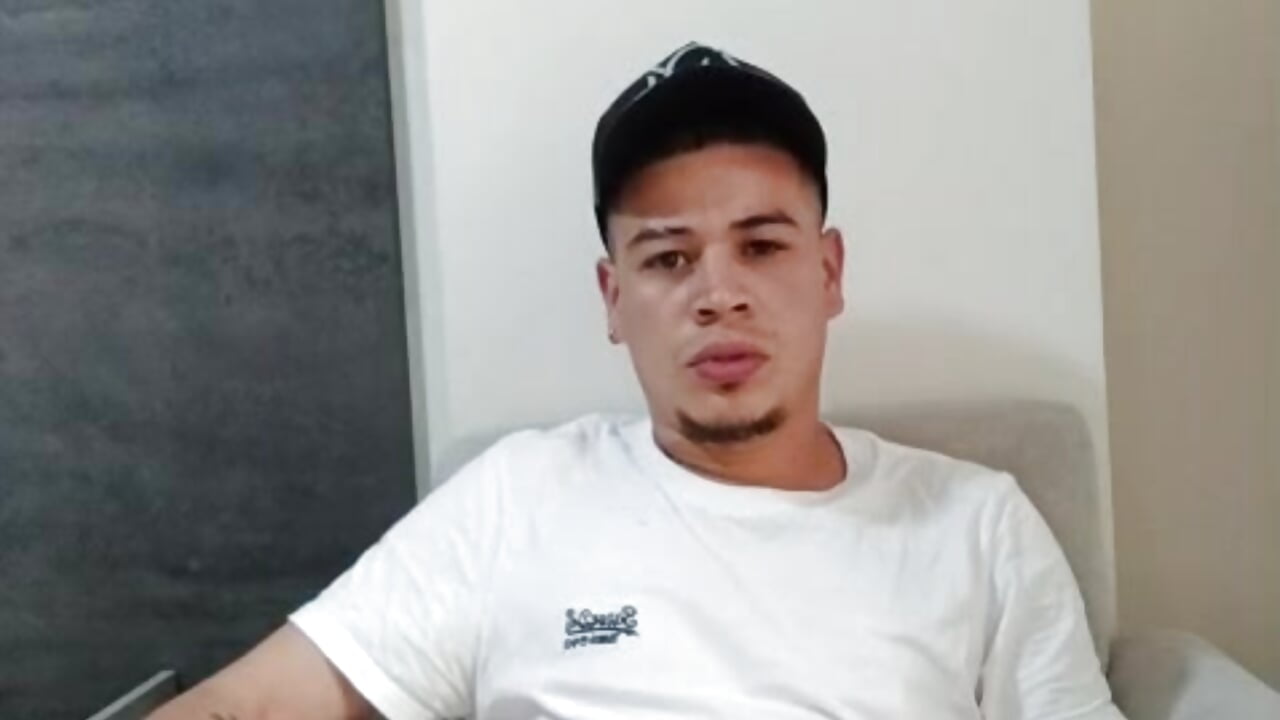 Paja😈 - video by peraza47923 cam model