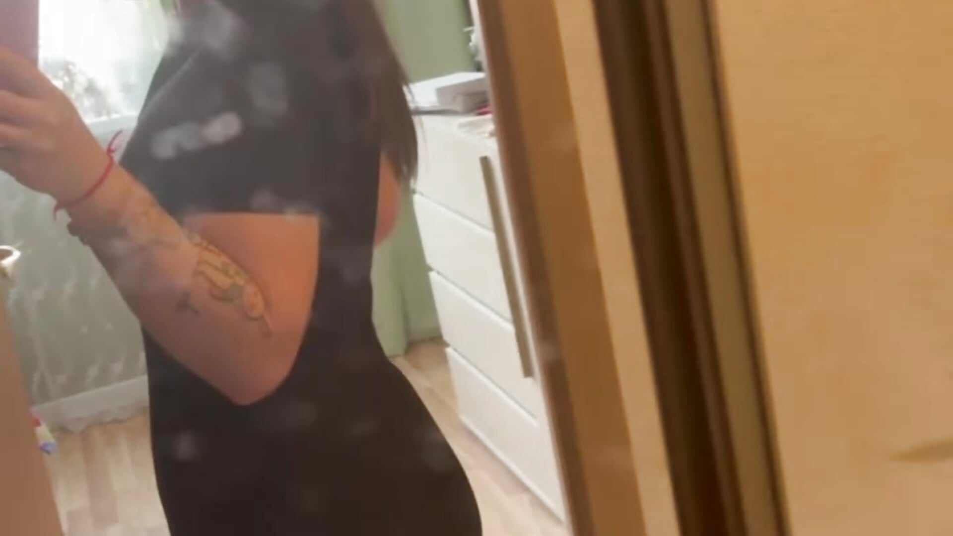 Gym outfit - video by ameliaamell cam model