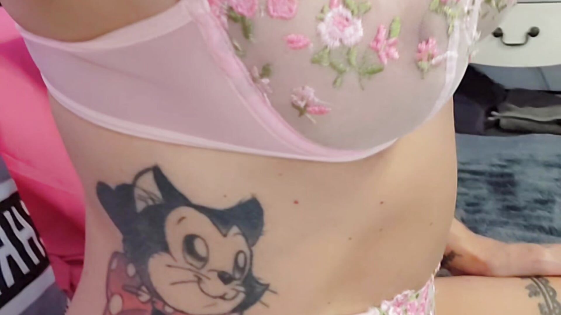 Tenue rose