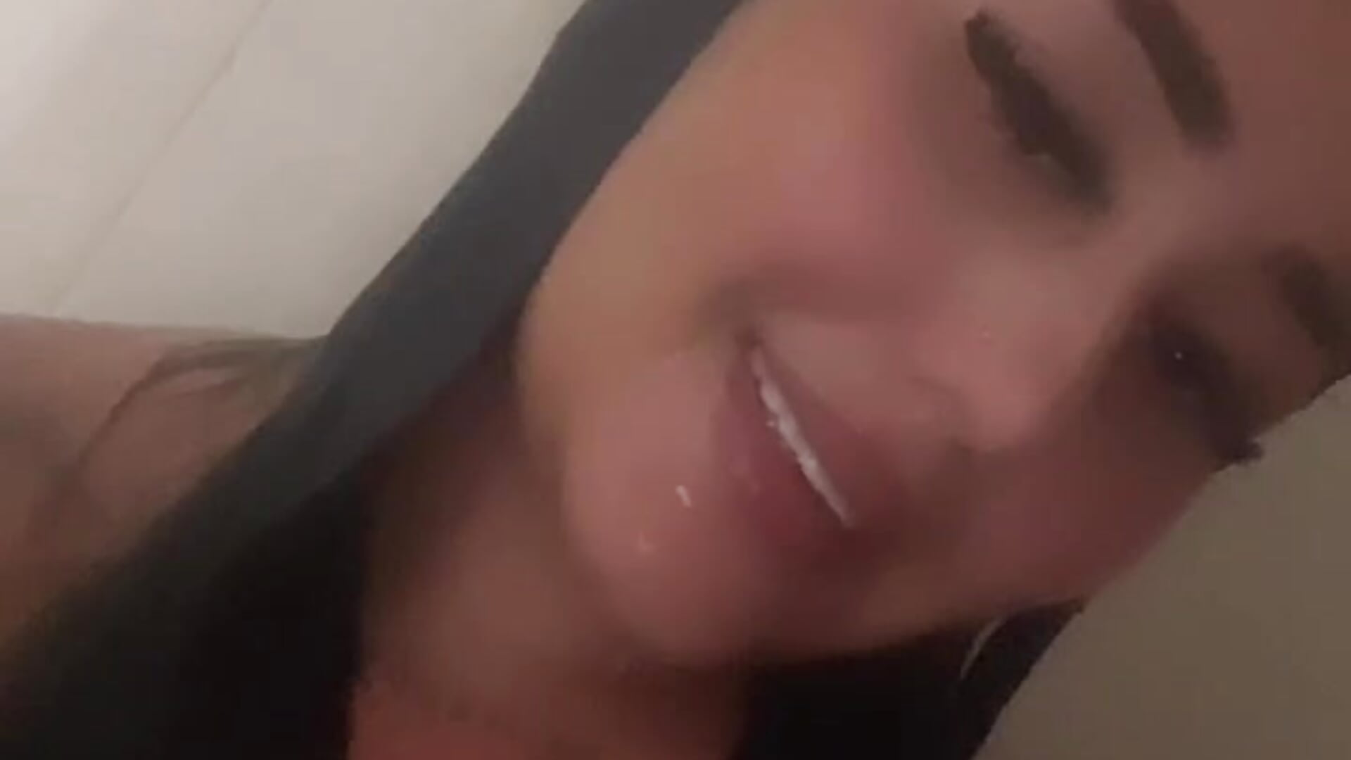 36b92e164fb046efbb7238af9a2e2f37 - βίντεο μοντέλου Valentina_Tilly