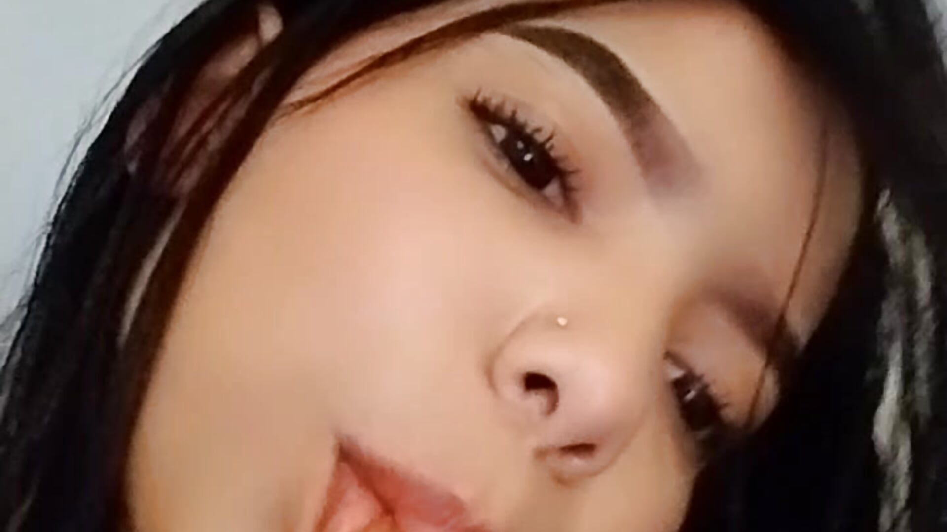 hi love - video by ValentinaDall cam model