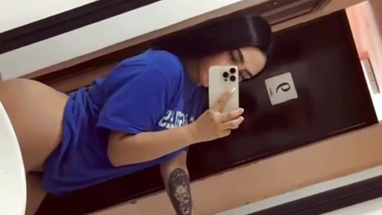 🖤 Hidden Side - video van Emily_robertss1 cam-model
