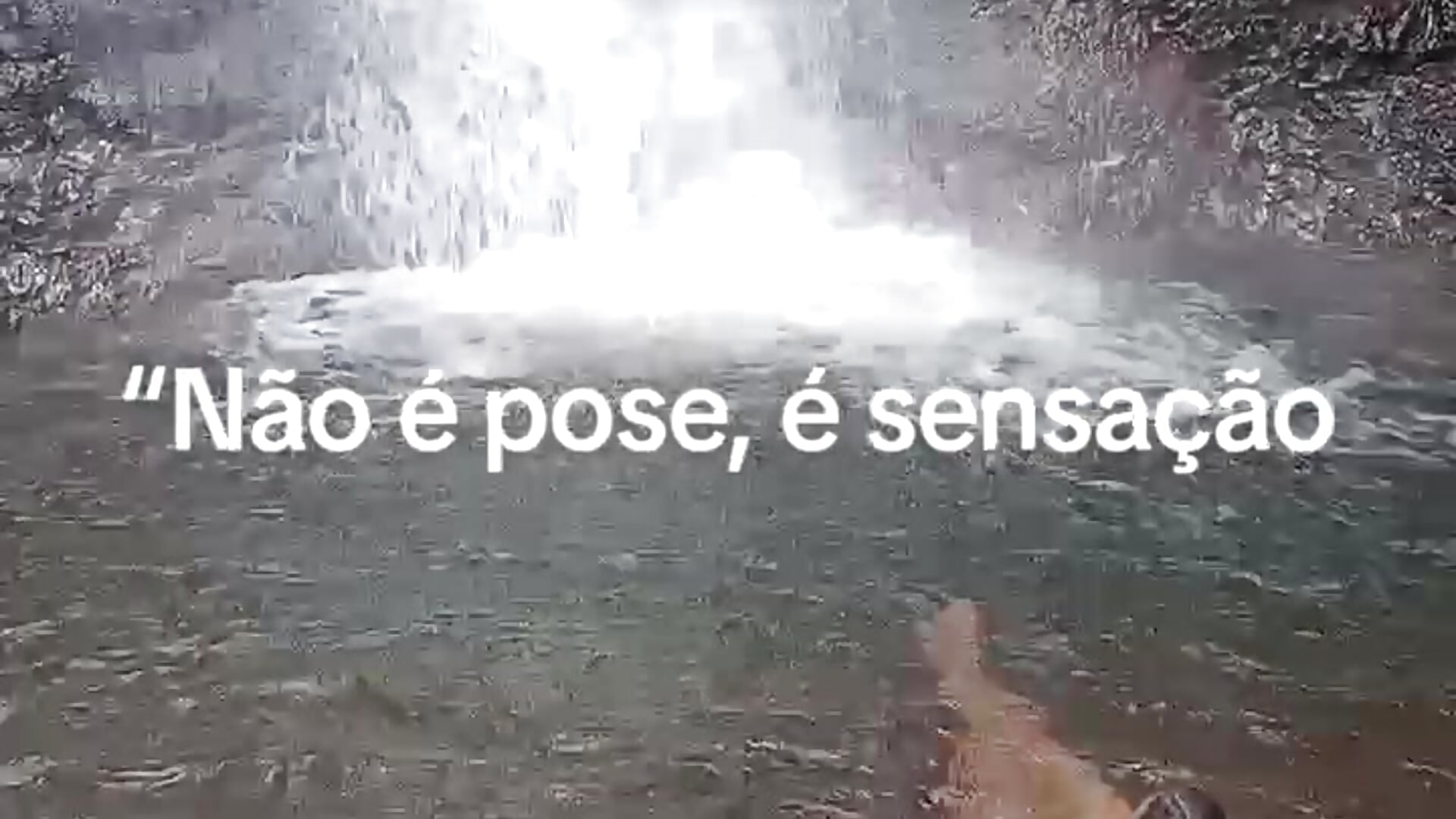 2026-01-17-160451384 - vídeo de aghatas modelo de câmara
