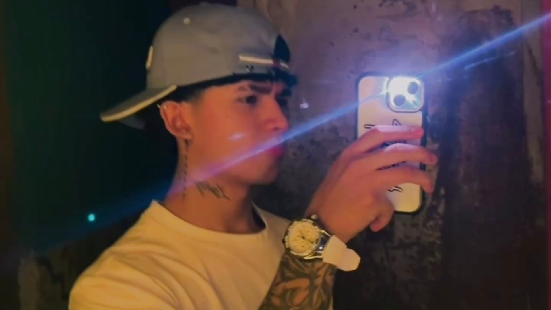 🫠 — filmik Ruslan_marcel, modela(-lki) na kamerkach