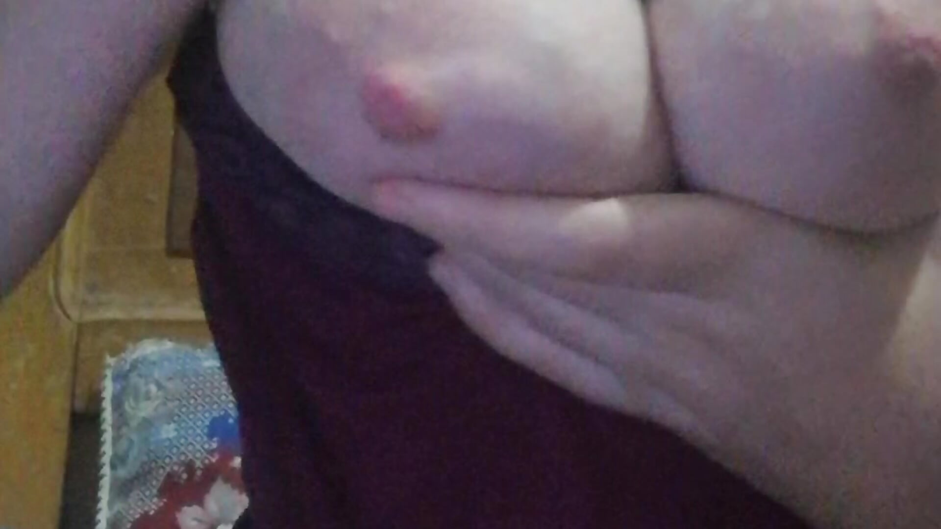 تعال تشوف خرمي وكسي الوردي - video của người mẫu cam Souka69sex