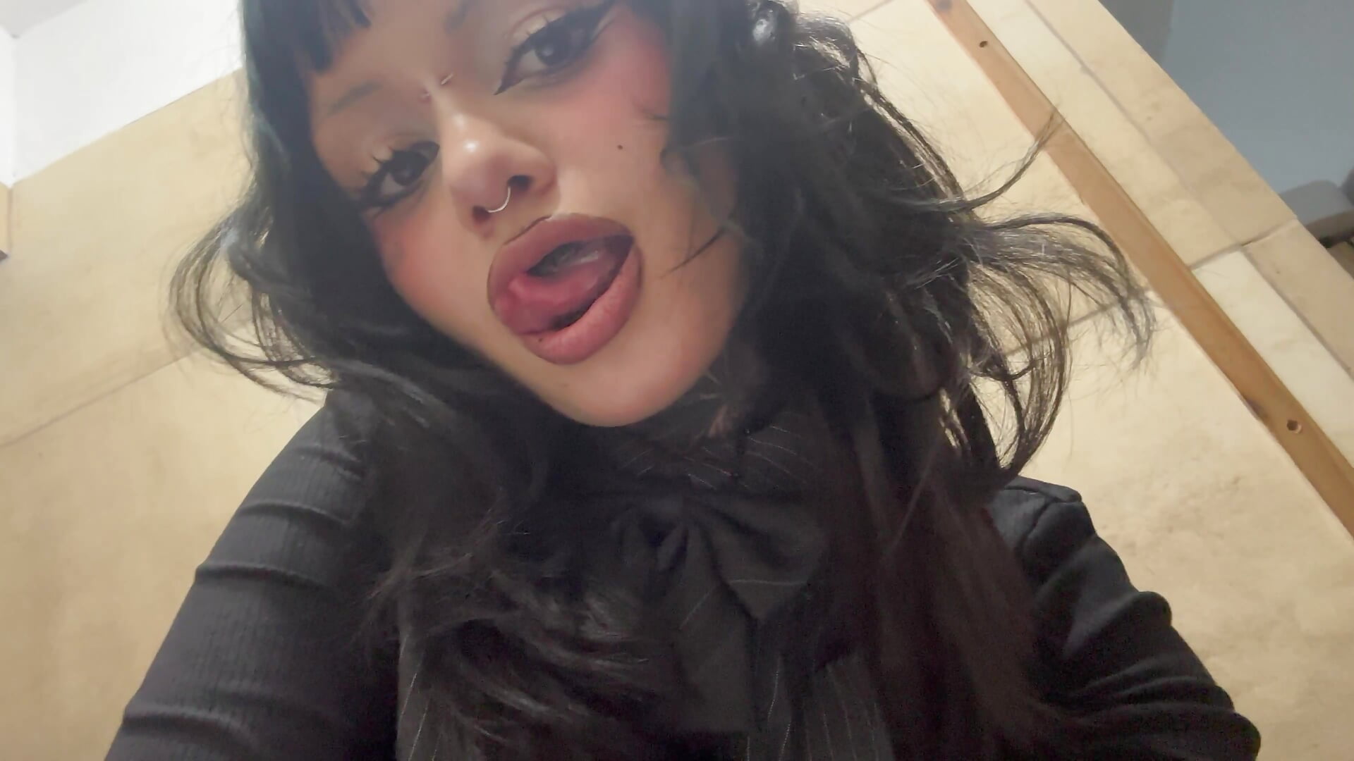 🖤 - vídeo de la modelo de cam cerberxoxo