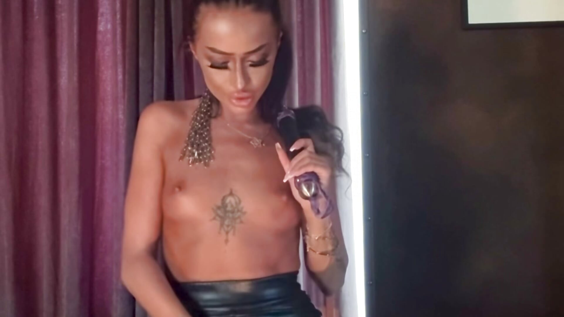 😈😈😈 - video by VixenLive cam model