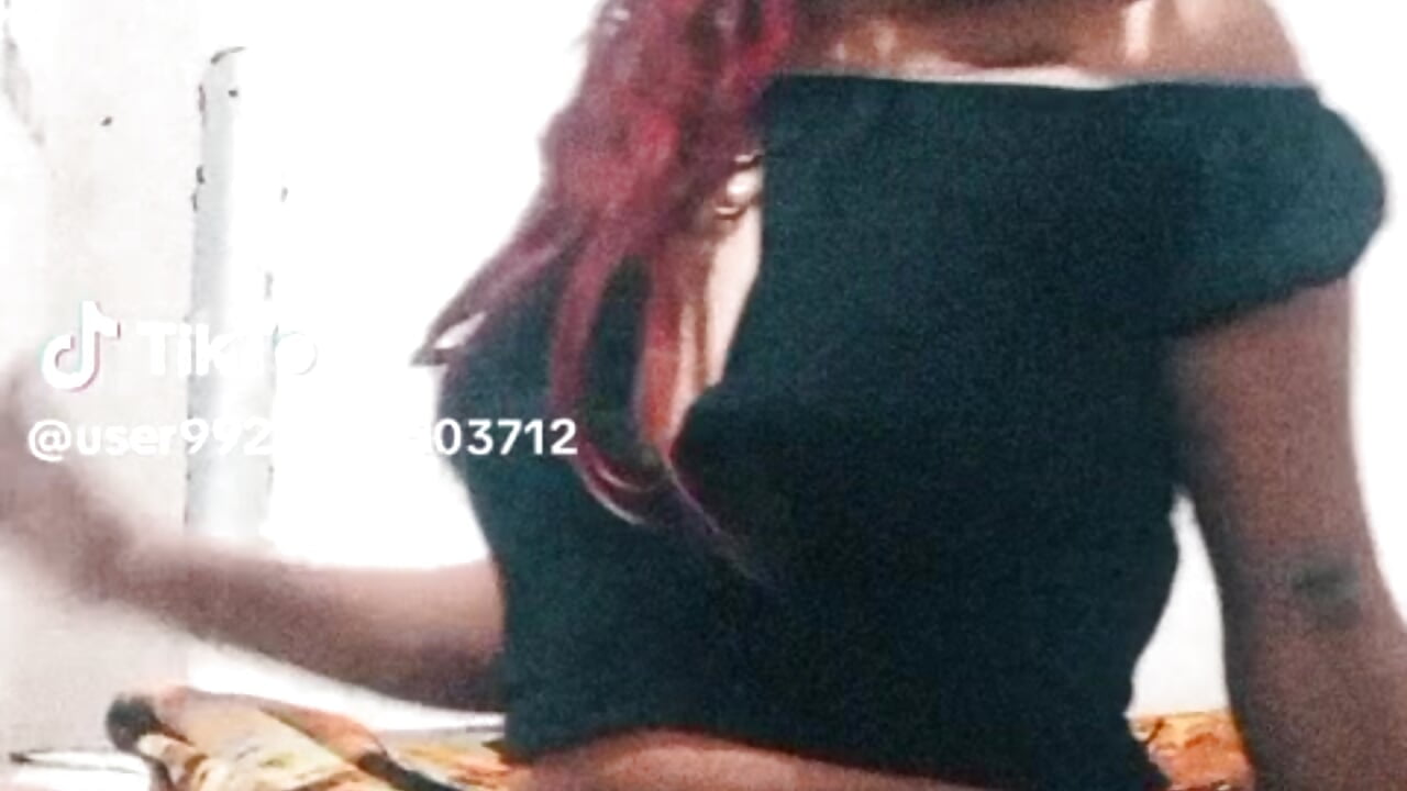 WhatsApp Video 2026-06-26 at 23,58,36 - video di Couplediamantdemon modella di cam