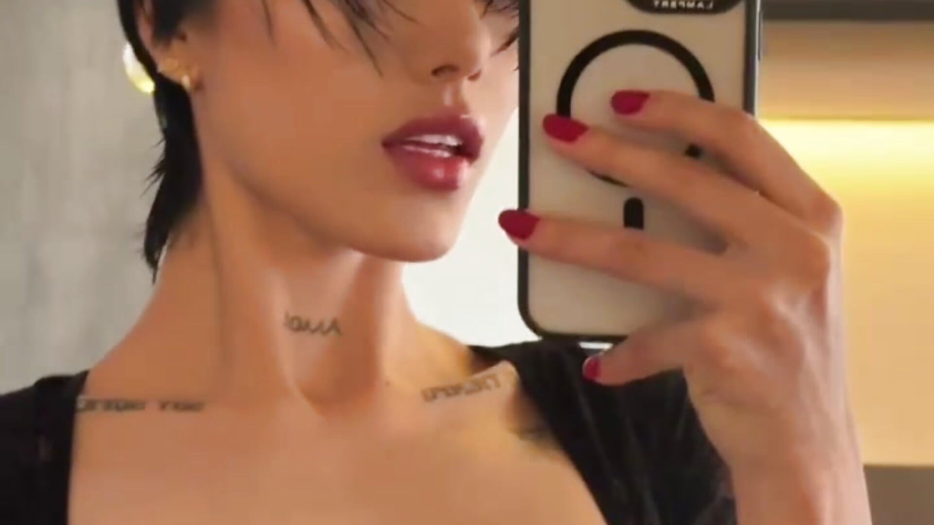 The Art Of Seduction🖤 – video od webkamerové modelky evamorettii