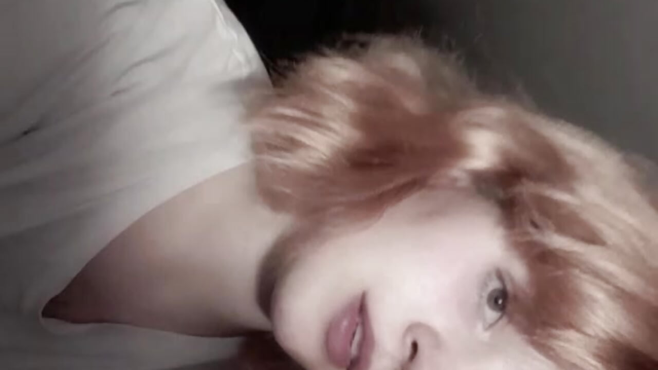 I'm singing for you - video by Moon_Starry cam model