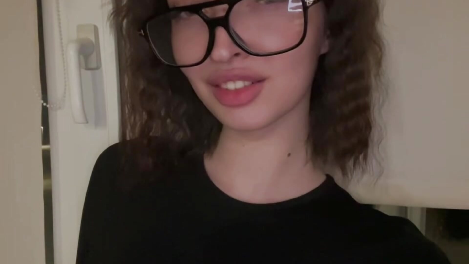 welcome - video by LeoSchor cam model