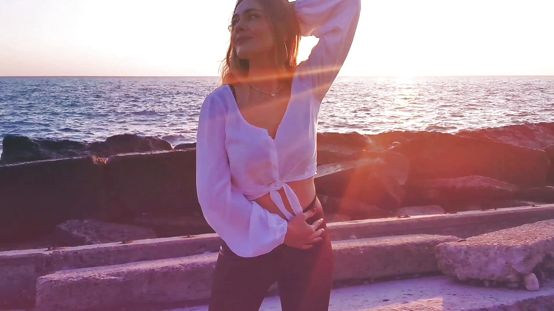 Sea sunset and Me - video by -Bullet_Nipples- cam model