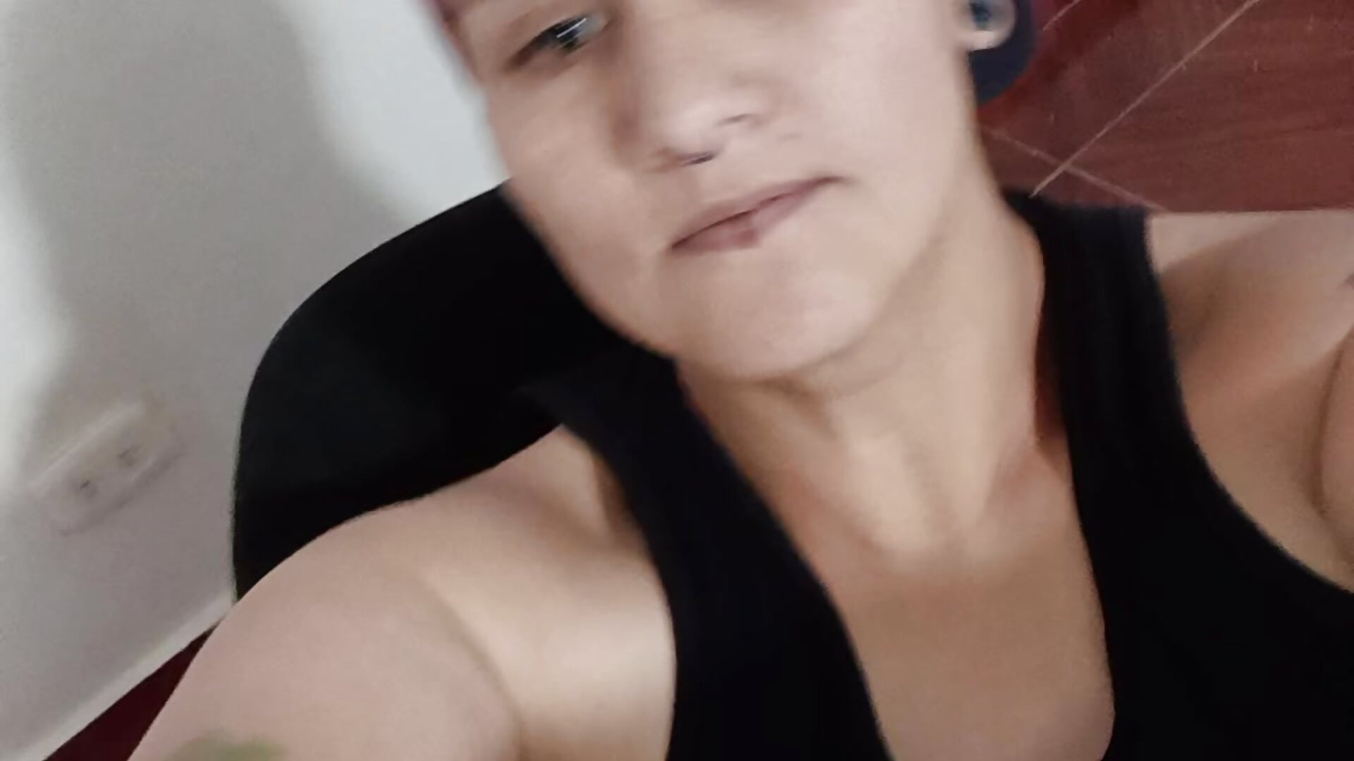 Innocent face... - video by BunnyMai cam model