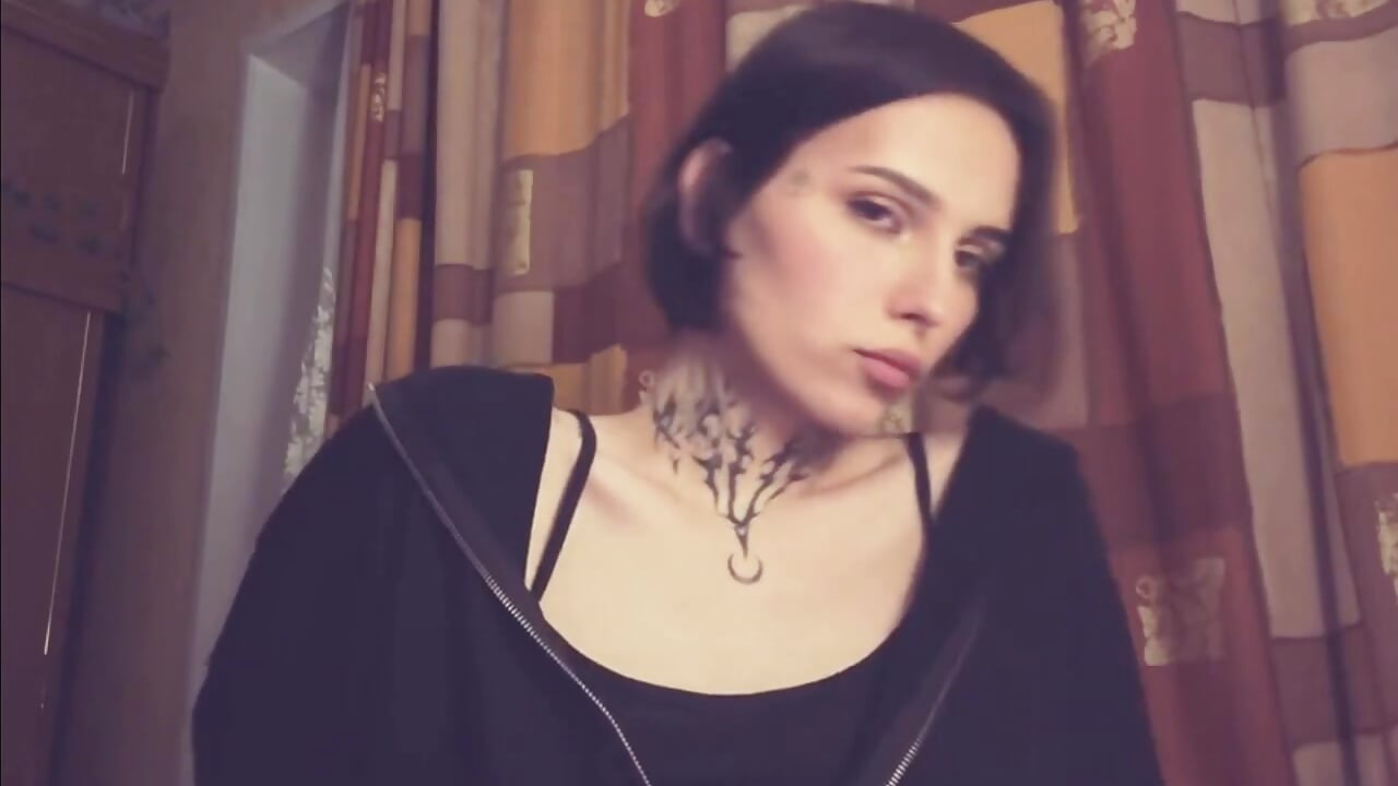 hi ^^ - video van VivianGlow cam-model