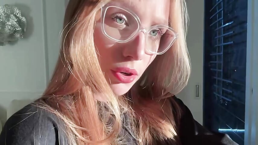 it's meeee ^^ - video by Elizabeth_Hunt cam model