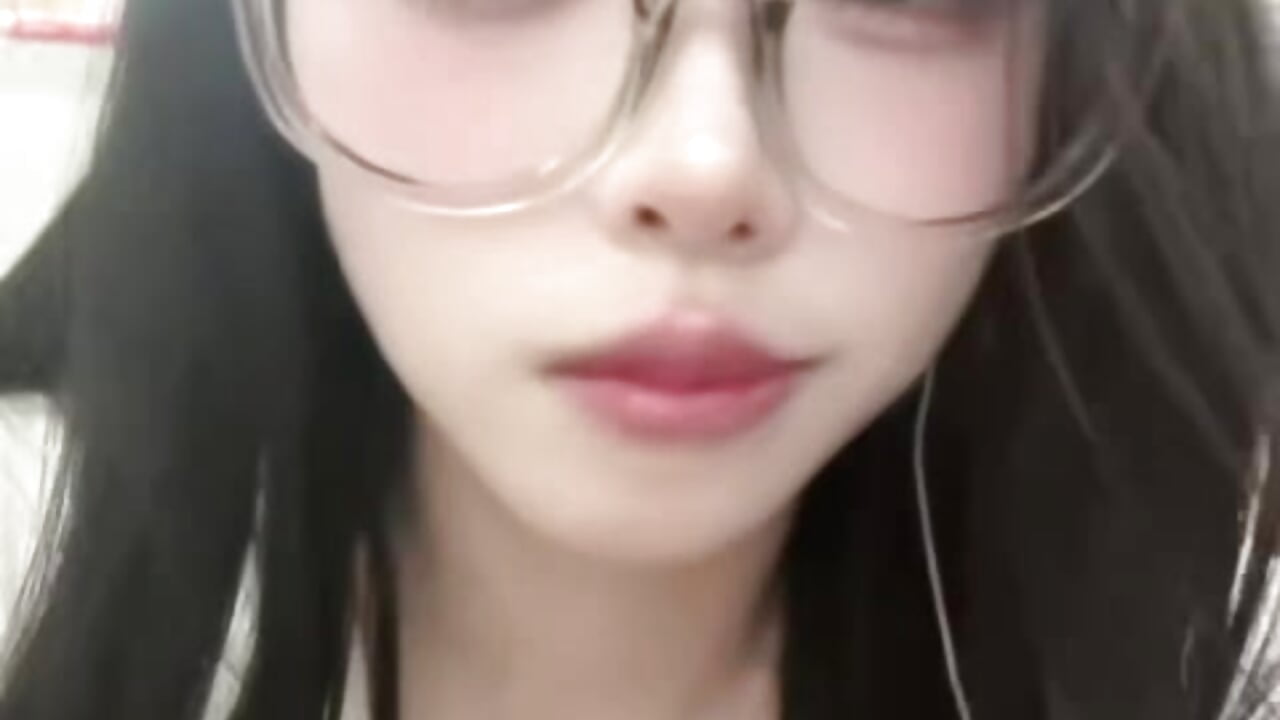 4330533675306990681 - video by jiemei7788 cam model