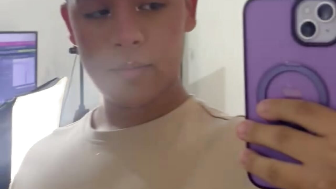 your favorite love 🍑🔥 – video modela na kameri darian_lafortezaa