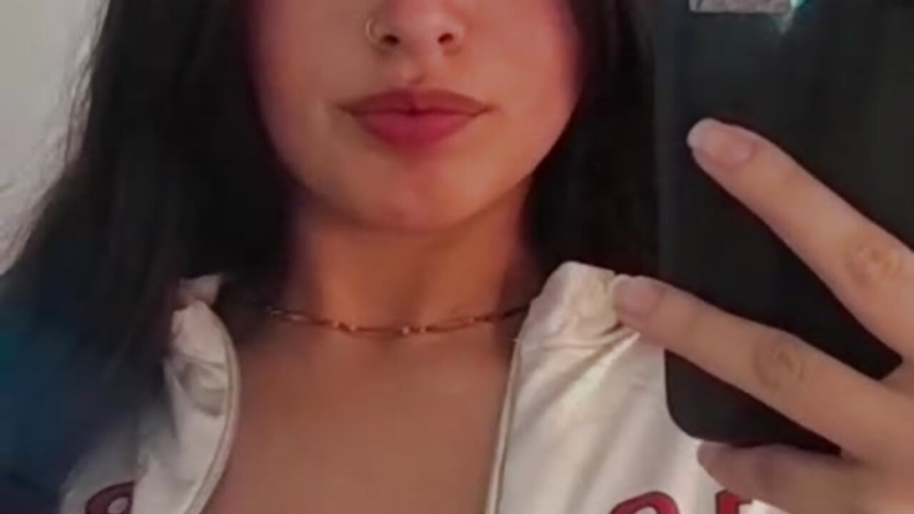 PUBLIC - vidéo du modèle de showcams AnnyBeckerr
