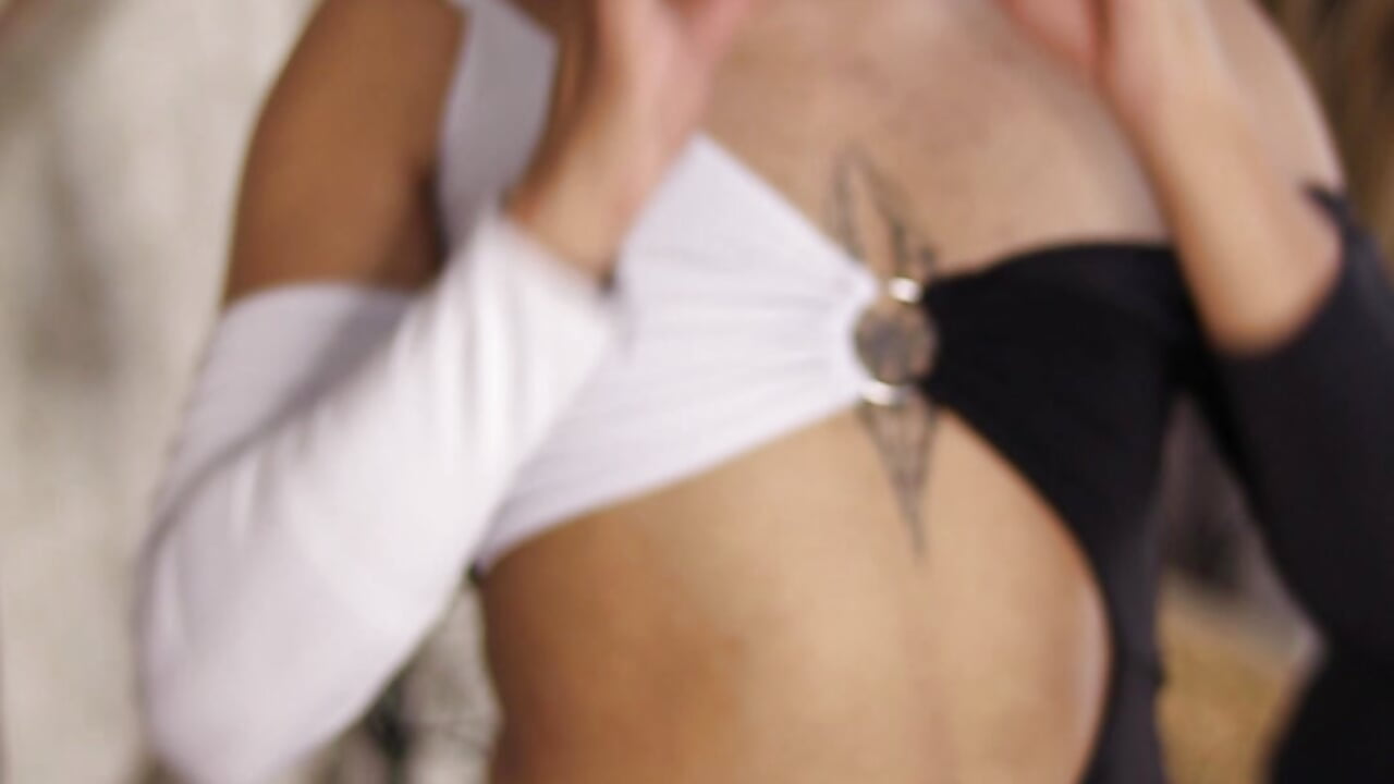 sensuality – video af DaymonCardona cam-model