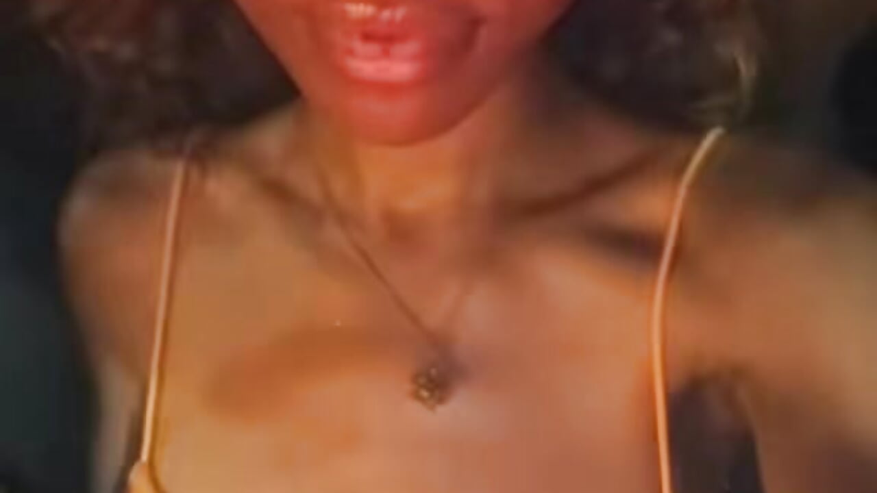 🧡 – video modela na kameri velvetdime
