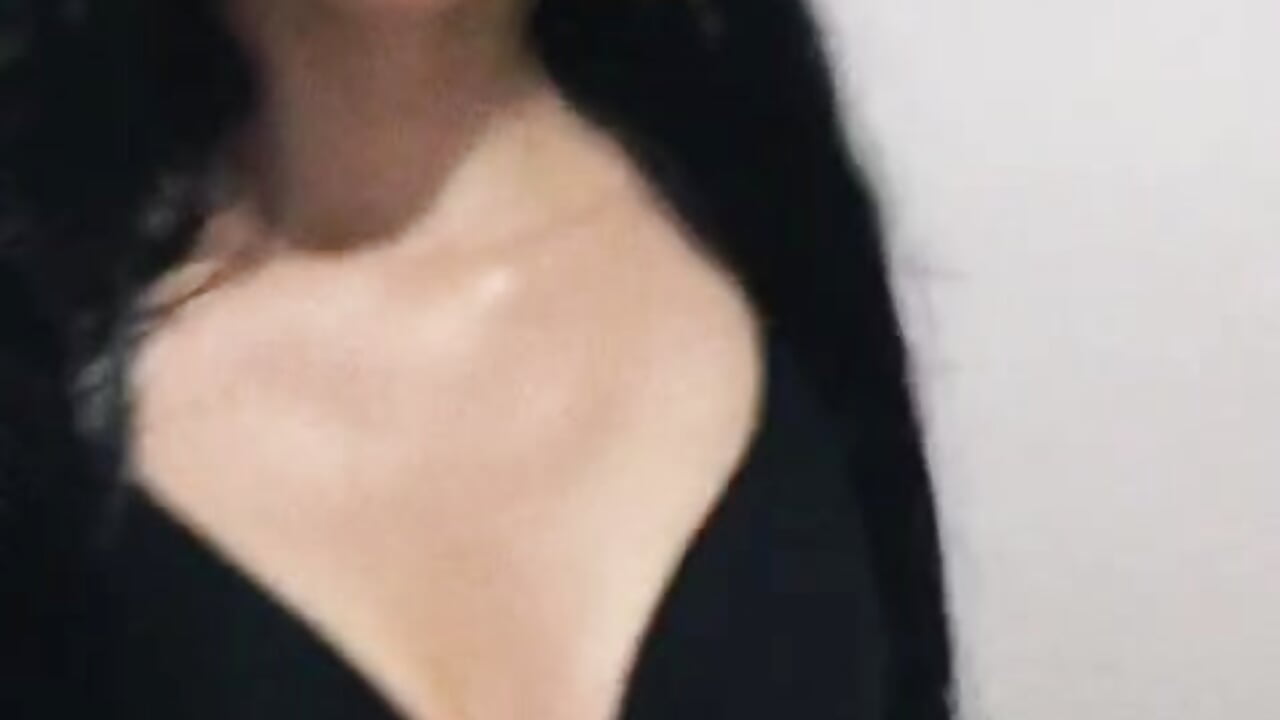 LOVE LOVE - vídeo de la modelo de cam ZoeVenturi