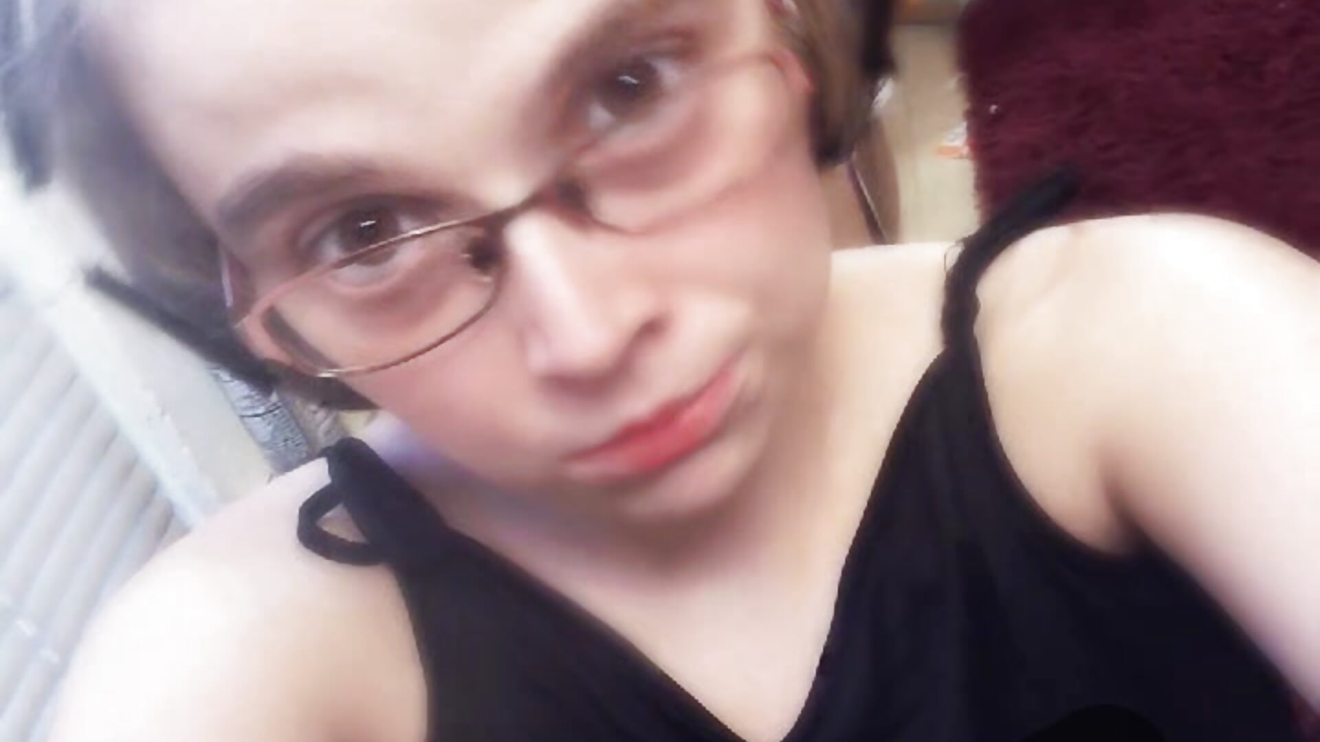Getting ready for the show 😉 - video by Little_Miss_Needy cam model