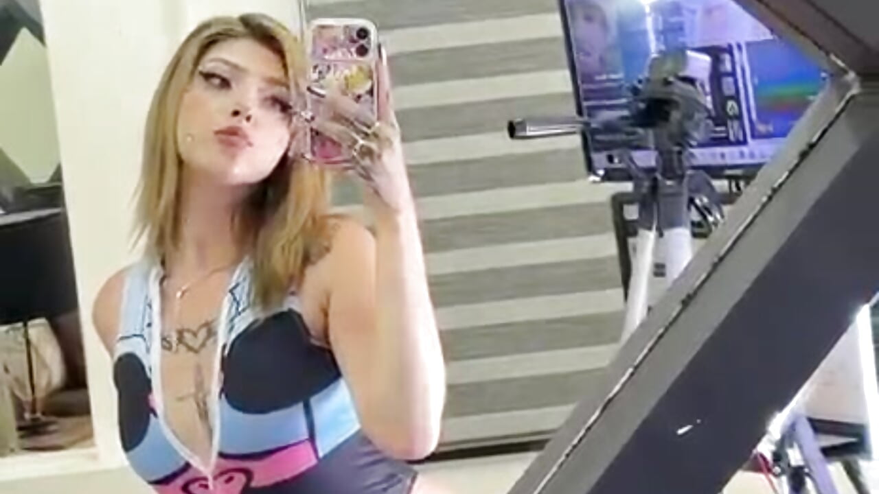 My most irresistible side came out for you 😏💞 - فيديو من Alanaa_Williams موديل الكام