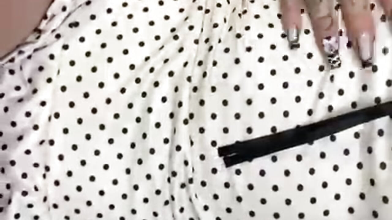 Too much charm to ignore 😈❤️‍🔥 - video by Alanaa_Williams cam model