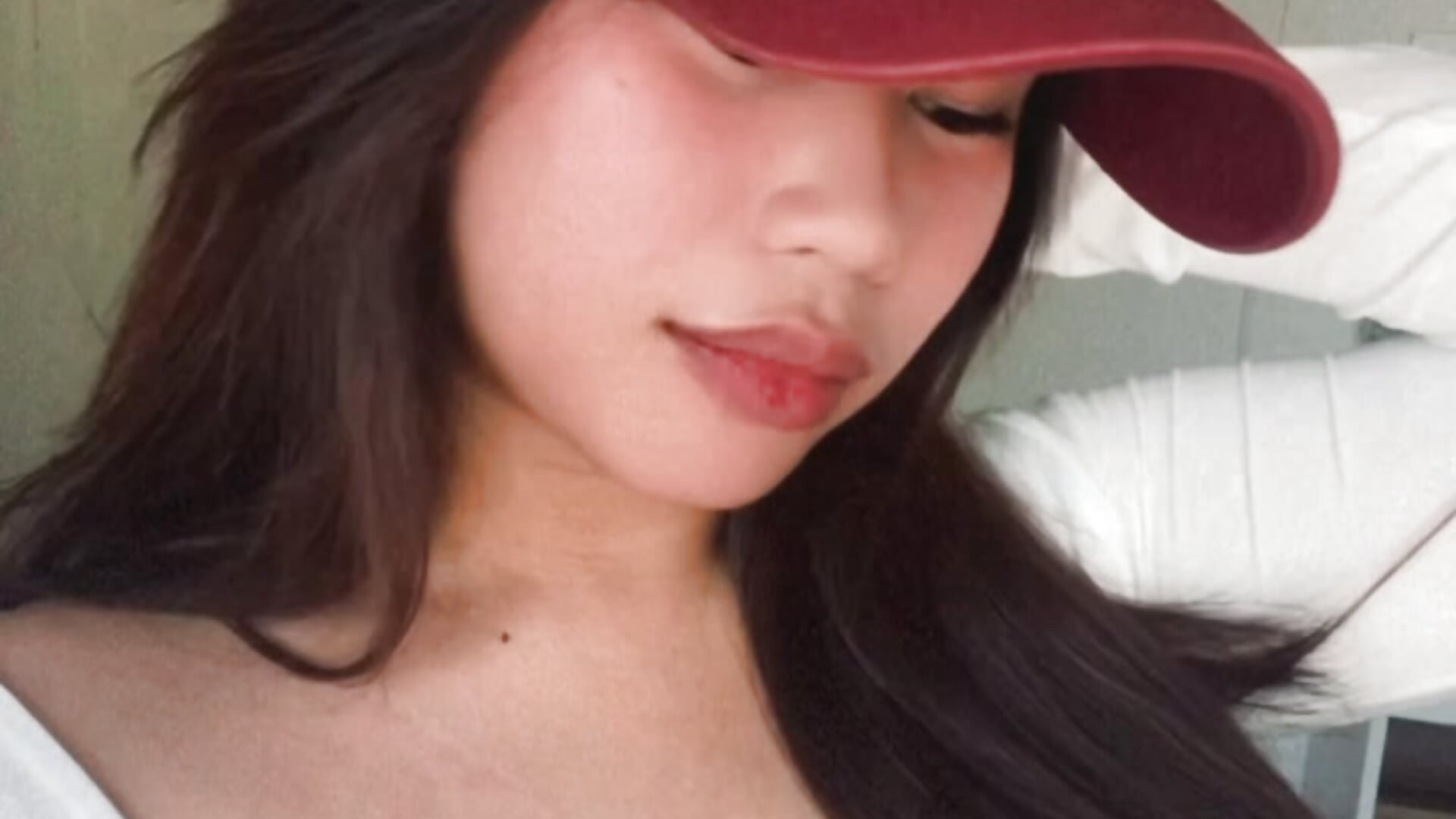 All eyes on me - video by CathleenLaurole cam model