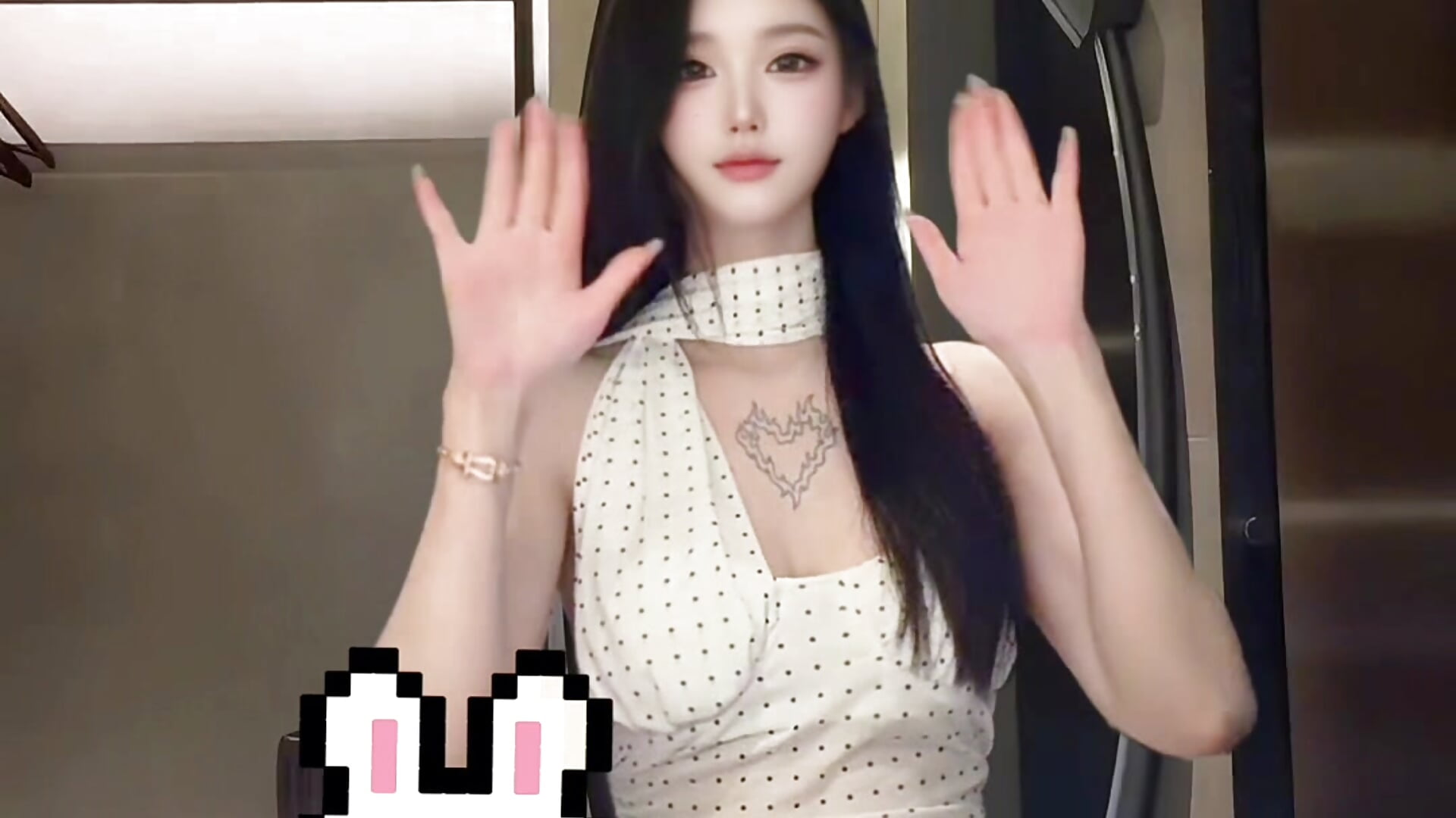 UU三号 - video by UuLAXC cam model