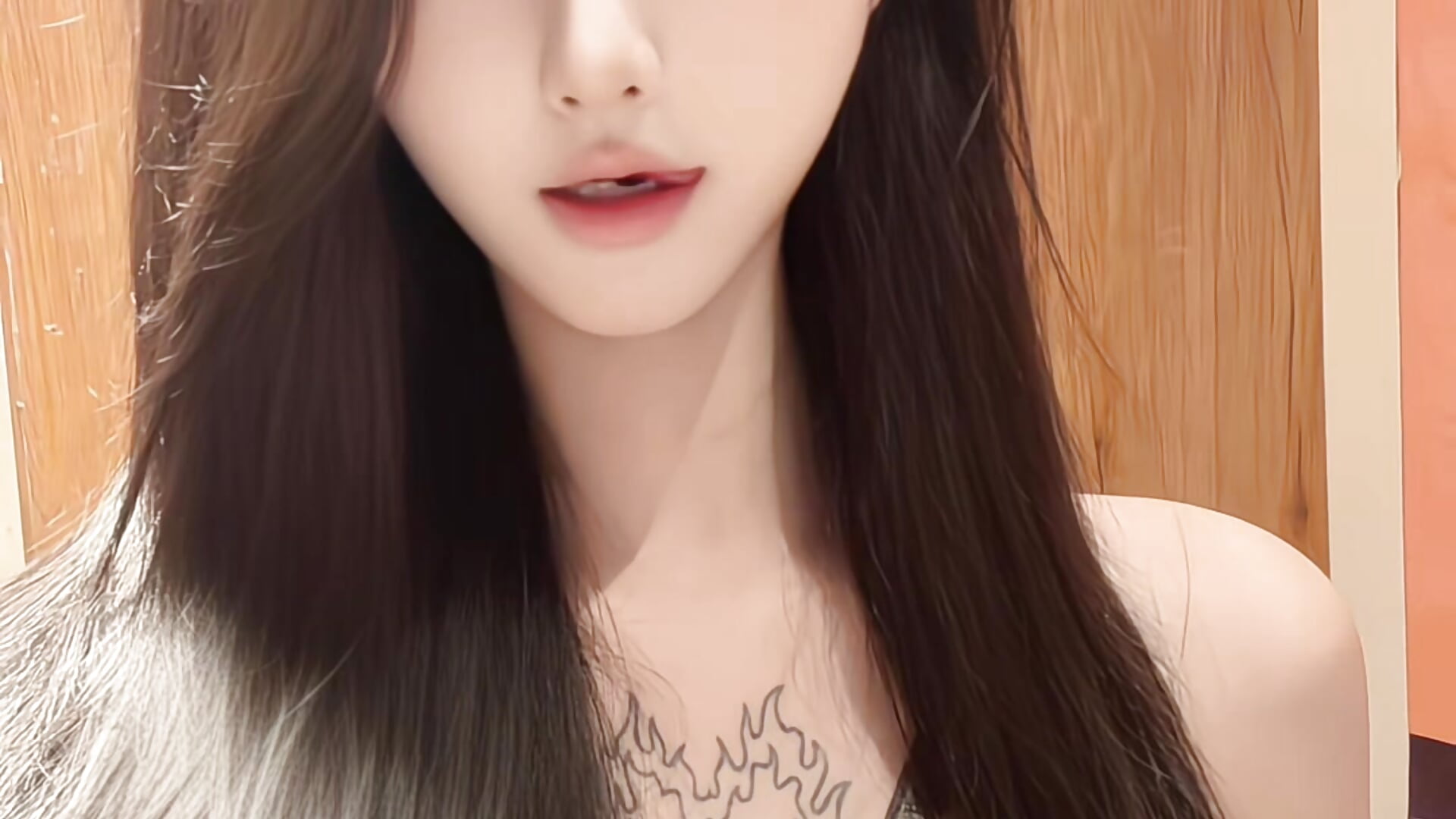Uu一号 - video by UuLAXC cam model