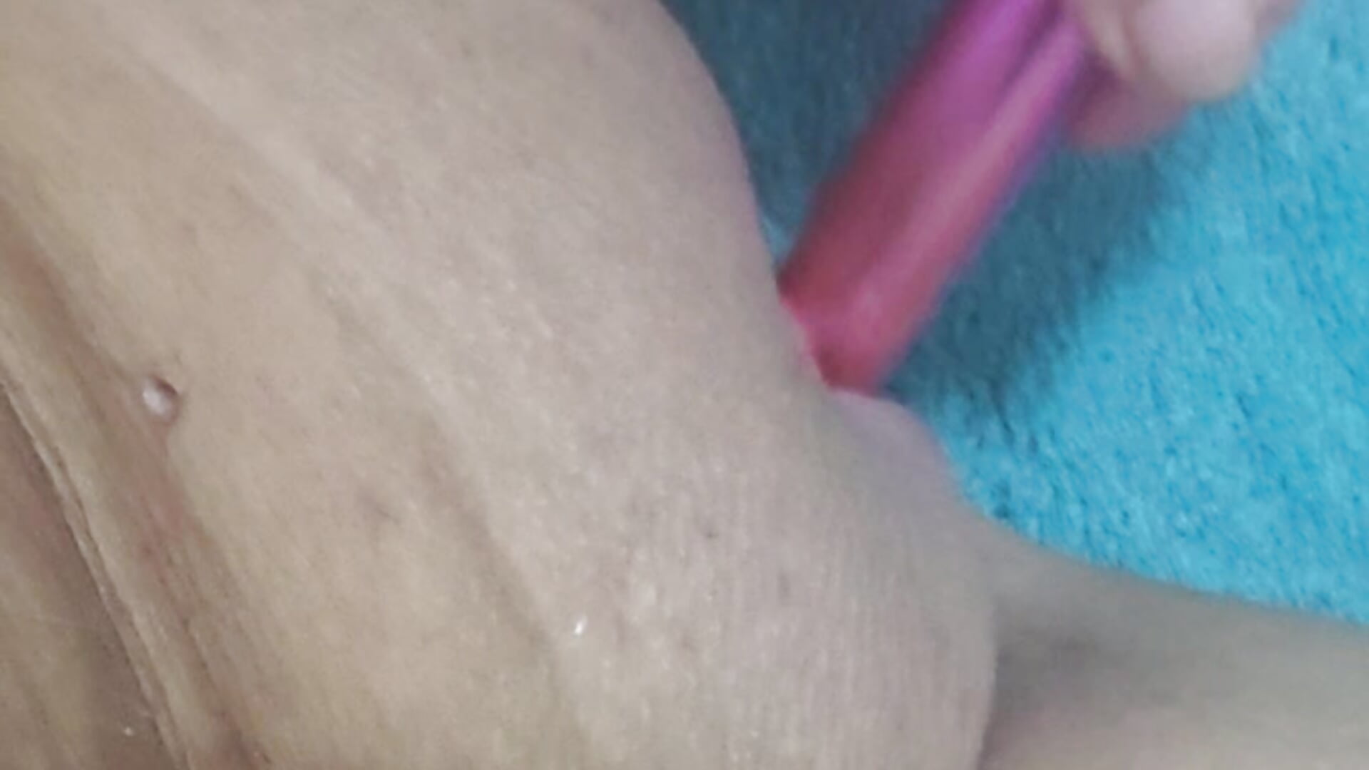 83e8ea1e-1b5e-4656-93a3-ce252d6399ab-1_all_2607 – video modela na kameri boodemblue