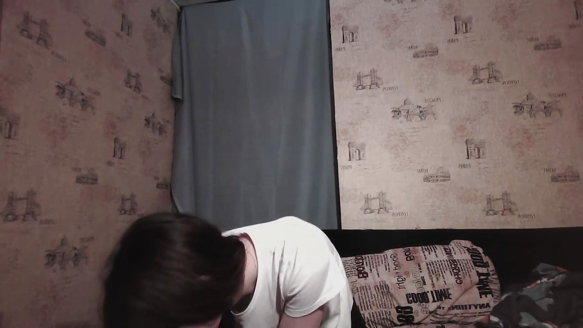 good girl - video by ElinoreHuxman cam model