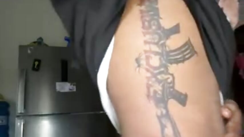 Poco de mis tatuajes - Vídeo de ReyLong1, modelo de vídeos
