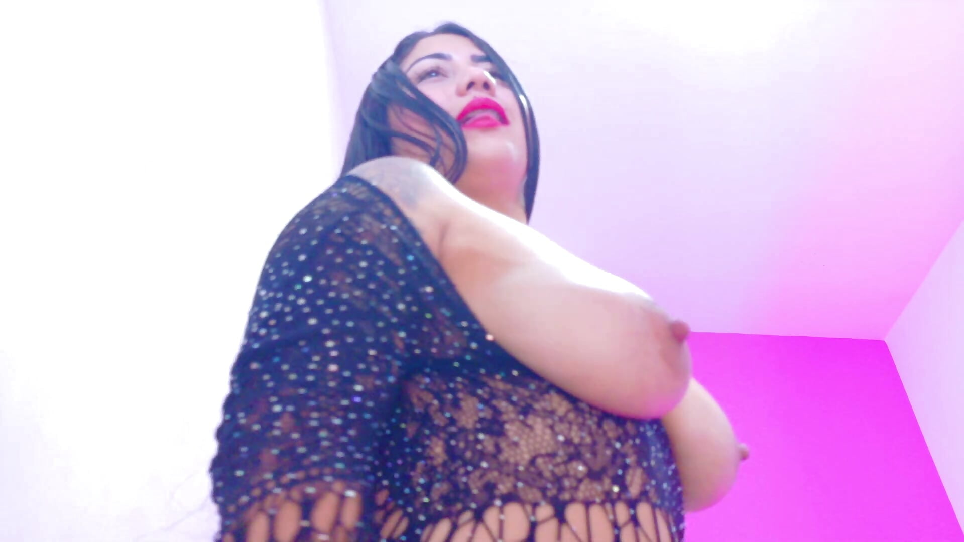 Sensual and seduction dance - video by Christy_hot69 cam model