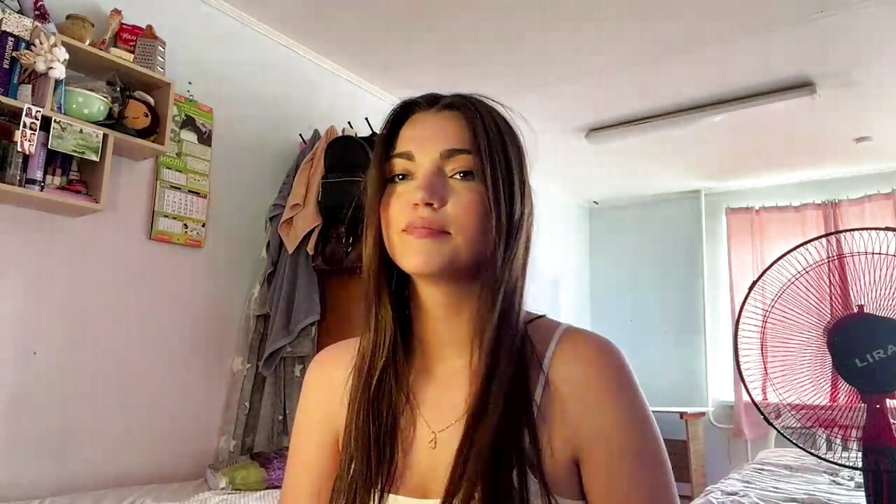 Warm Attention– IvyToulouse kameramodell videója