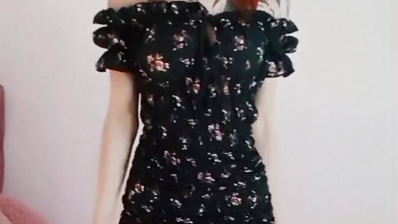 HI – video modela na kameri EliMonroe